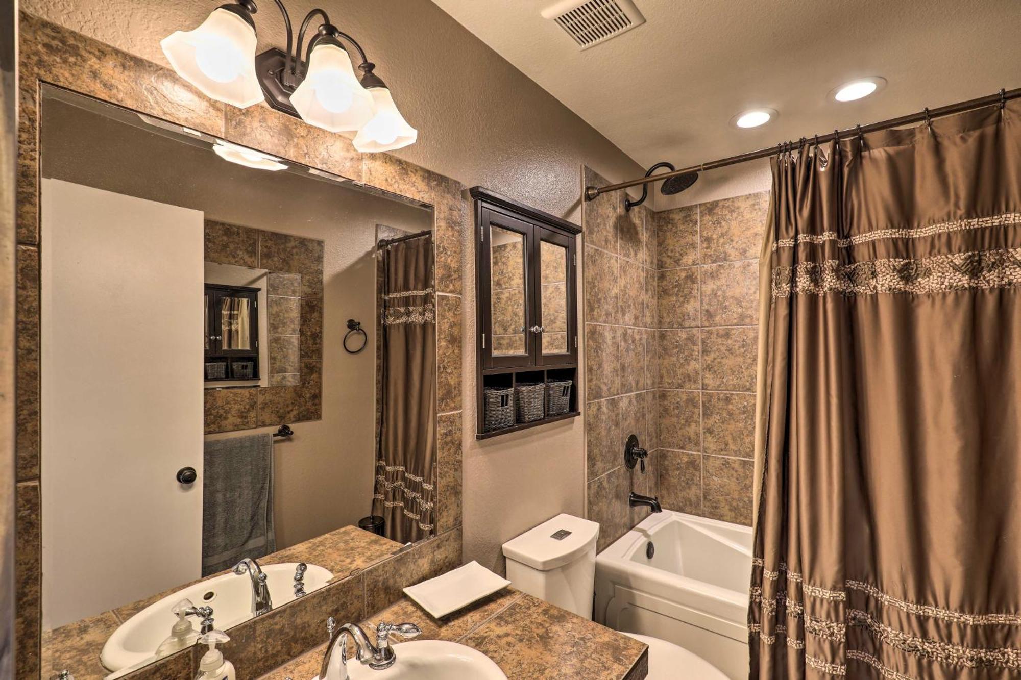 East Tucson House With Private Backyard And Fire Pit Villa Eksteriør billede